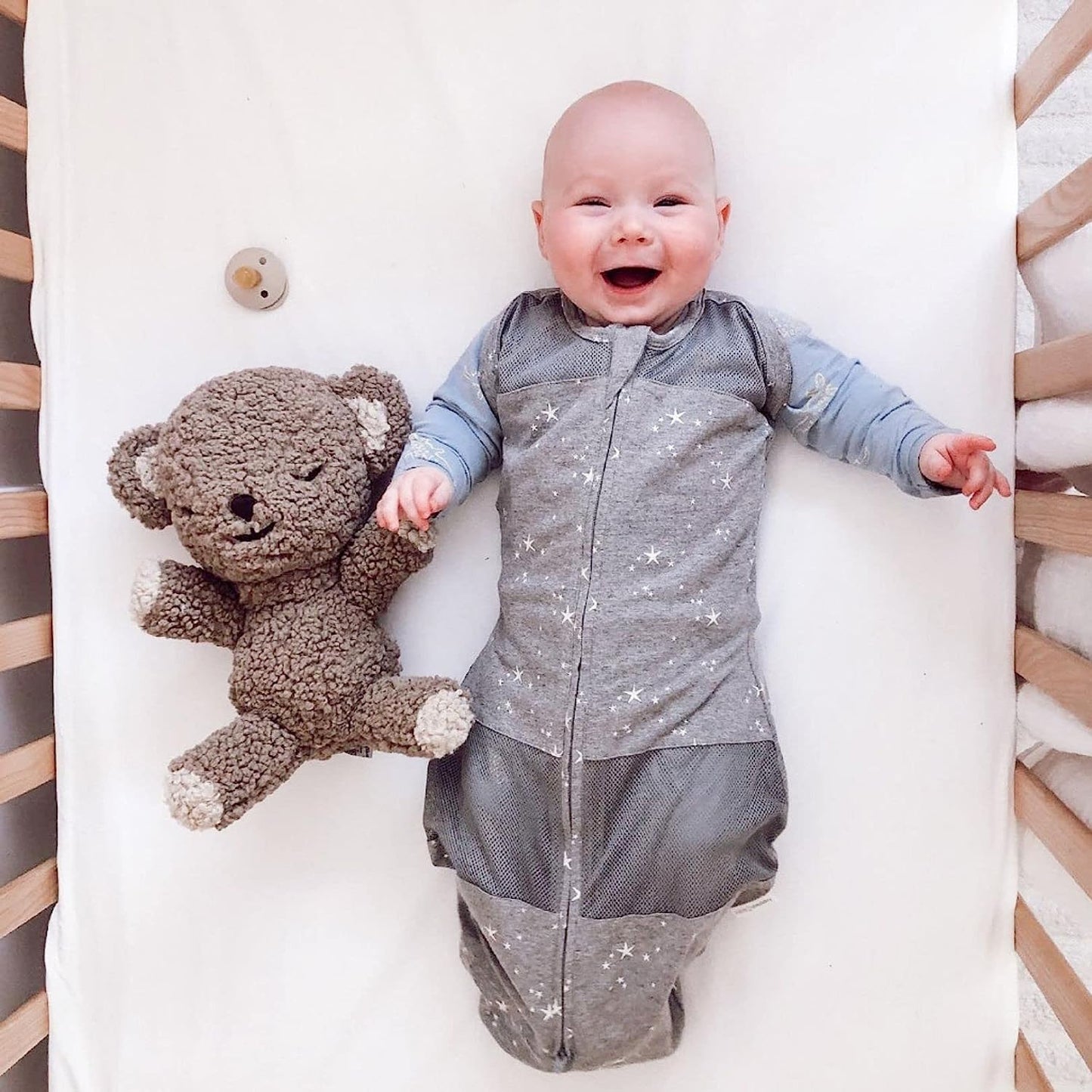 Sleepea 5-Second Swaddle - 100% Organic Cotton Baby Swaddle Blanket - Doctor Designed Promotes Healthy Hip Development (Graphite Stars, Small)