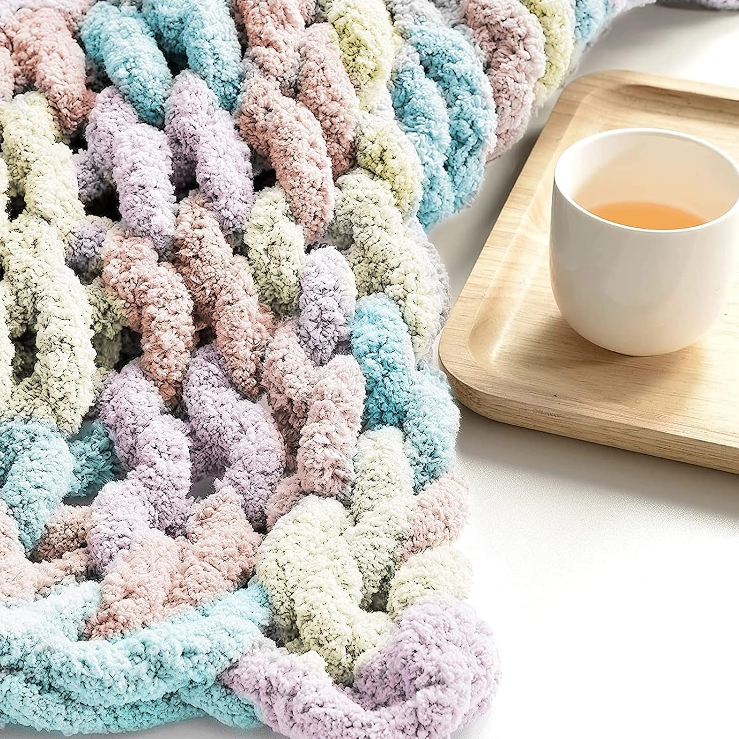 Hand Chunky Knit Blanket -Throw Queen Blanket for Bed Sofa Chenille Blankets & Throws,No Depilation,Machine Washable-Decor,50"X72"