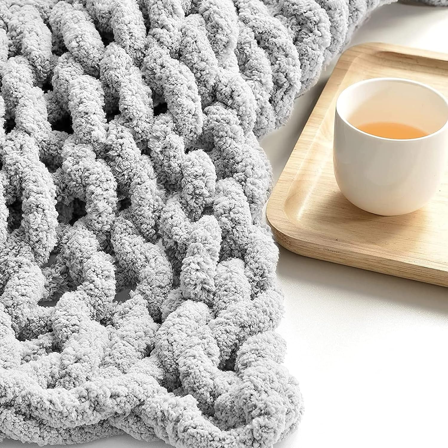 Hand Chunky Knit Blanket -Throw Queen Blanket for Bed Sofa Chenille Blankets & Throws,No Depilation,Machine Washable-Grey,50"X60"